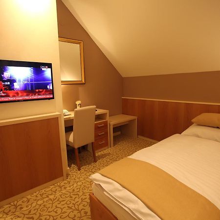 Hotel Gallus Сесвете Стая снимка