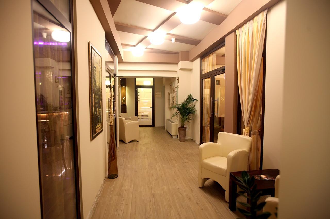 Hotel Gallus Сесвете Екстериор снимка