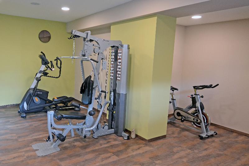 Hotel Gallus Сесвете Екстериор снимка
