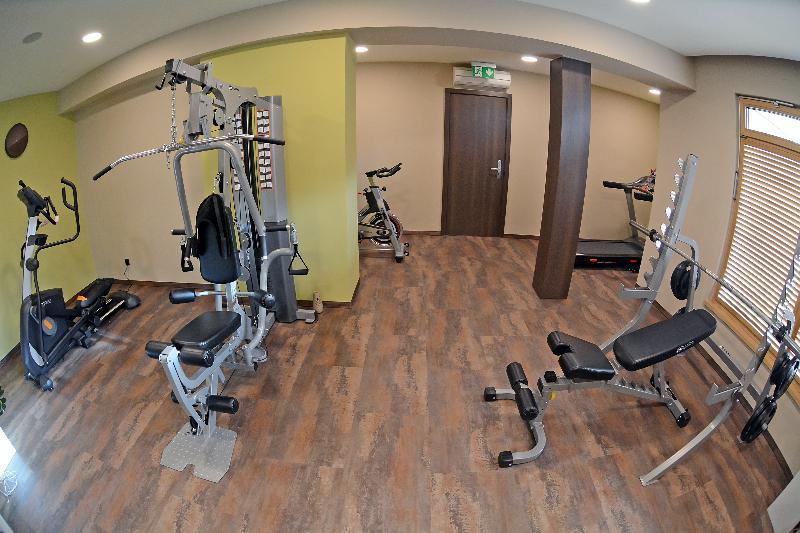 Hotel Gallus Сесвете Екстериор снимка
